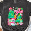 Christmas trees with Santa and present MM070626