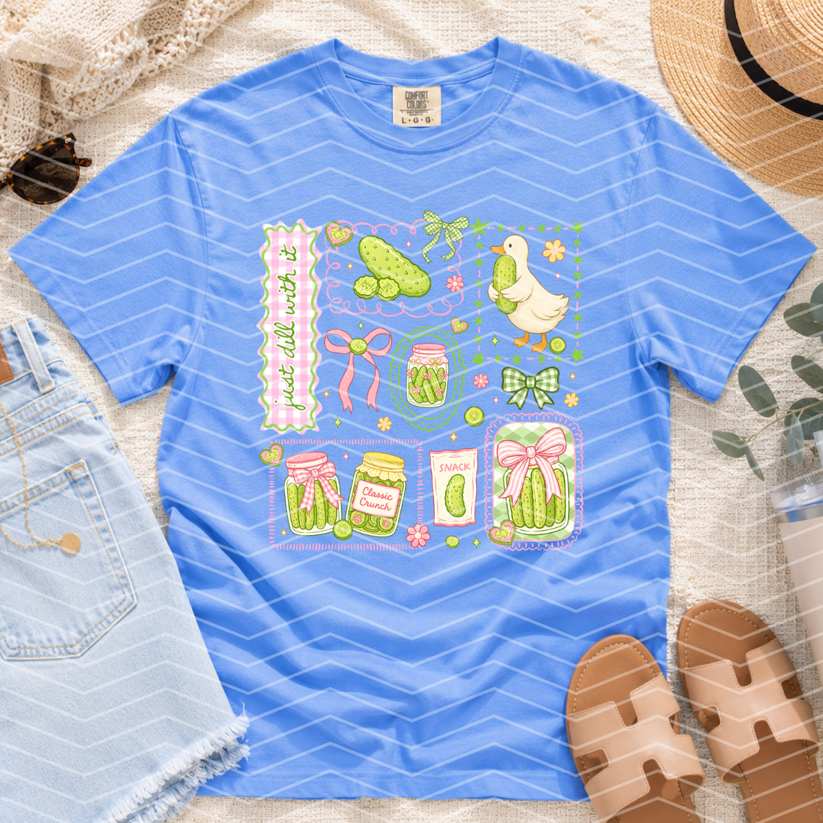 Pickle goose with bow MM062226